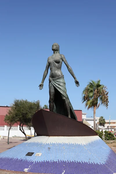 Estatua de Mediterranea de Luis Reyes. Paseo marítimo de Fuengirola, Andalucía Sp —  Fotos de Stock