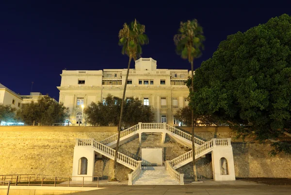 Stadtmauer von Cartagena bei Nacht. region murcia, spanien — Stockfoto