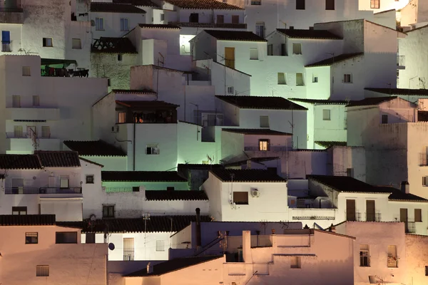 夜のアンダルシアの村カサーレス。コスタ ・ デル ・ ソル, スペイン — ストック写真