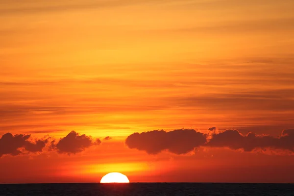 Západ slunce nad Atlantickým oceánem — Stock fotografie