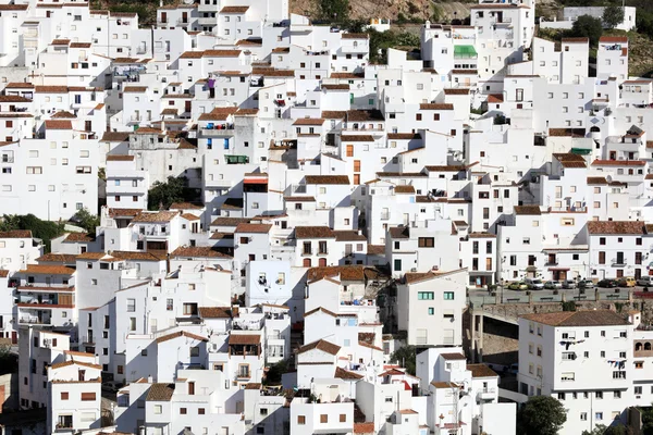 Aldeia andaluza Casares, sul de Espanha — Fotografia de Stock