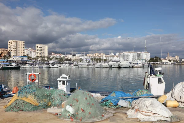 Halászcsónakok Estepona port, Costa del Sol, Andalúzia spanyol — Stock Fotó