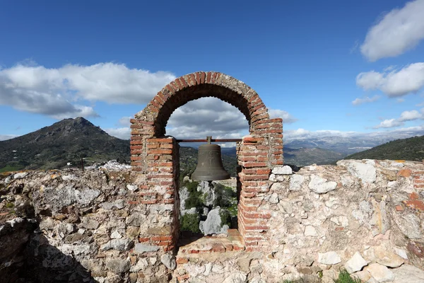 Oude ruïne in stad gaucin, Andalusië, Spanje — Stockfoto