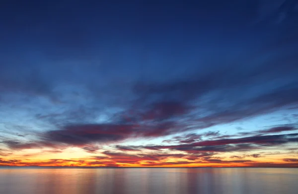 Soluppgång över Medelhavet. Costa del sol, Andalusien, Spanien — Stockfoto