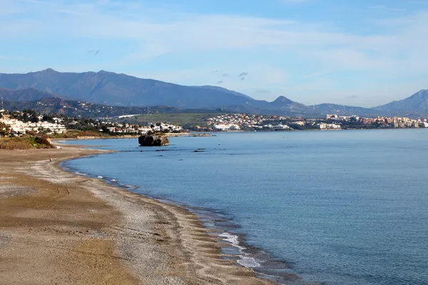 Playa de la Costa del Sol cerca de Sabinillas, Andalucía España — Foto de Stock