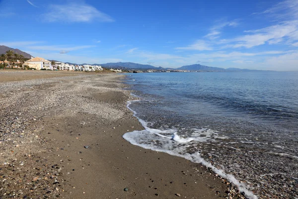 Παραλία της Costa del sol, κοντά σε estepona, Ανδαλουσίας στην Ισπανία — Φωτογραφία Αρχείου