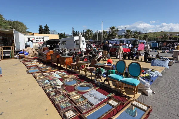 Блошиный рынок в Сан-Луисе-де-Сабинильяс, Андалусия Испания — стоковое фото