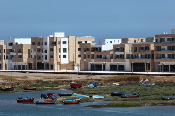 Nya exklusiva flerbostadshus på bouregreg marina i rabat, Marocko — Stockfoto