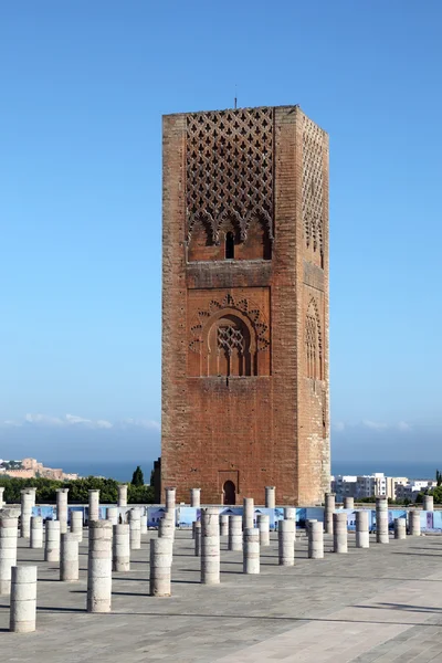 The Hassan Tower (kiertue Hassan) kohteessa Rabat, Marokko — kuvapankkivalokuva