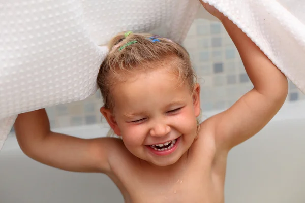 Little girl having fun in the bath tub — Stock Photo, Image