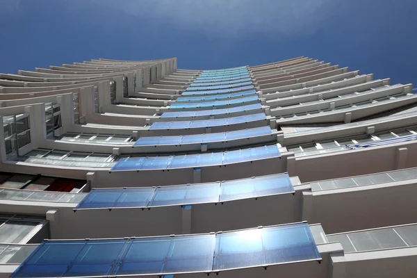 Modern high-rise building in the city of Malaga, Spain — Stock Photo, Image