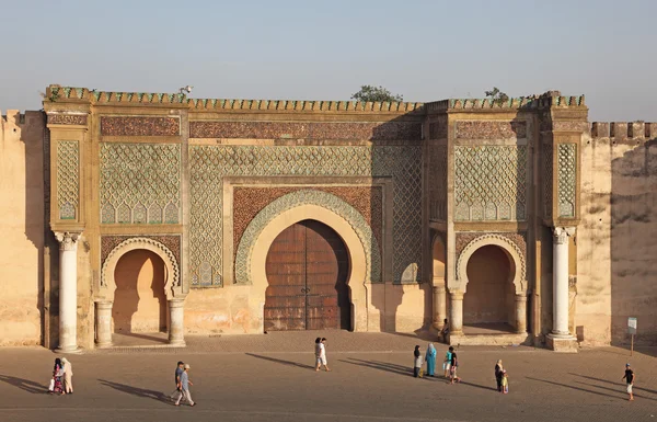 Porta Bab El-Mansour a Meknes, Marocco — Foto Stock