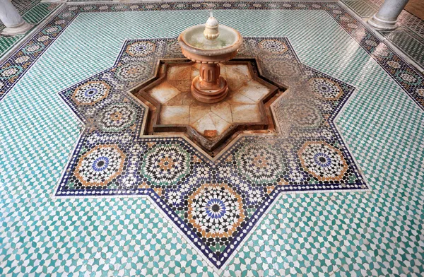 Spring in the mausoleum of Moulay Ismail in Meknes, Morocco — Stock Photo, Image