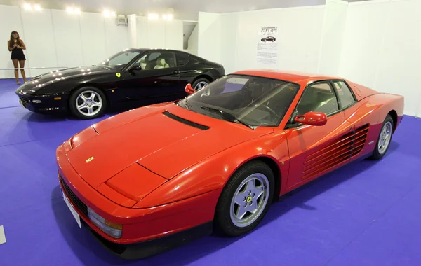 Estepona ferrari fuarında Ferrari testarossa. 29 Temmuz 2013, Endülüs, İspanya — Stok fotoğraf