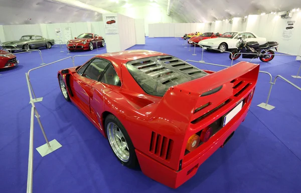 Ferrari f40 estepona ferrari sergisinde. 29 Temmuz 2013, Endülüs, İspanya — Stok fotoğraf