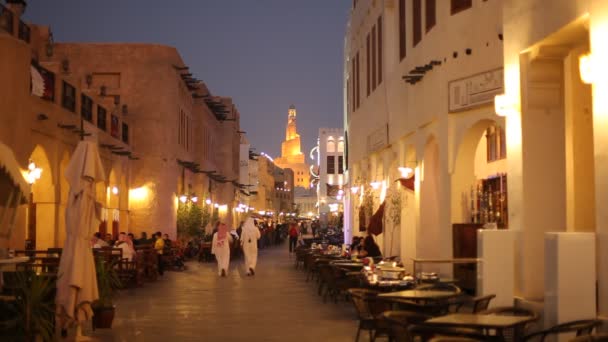 Souq Waqif por la noche, Doha, Qatar — Vídeo de stock