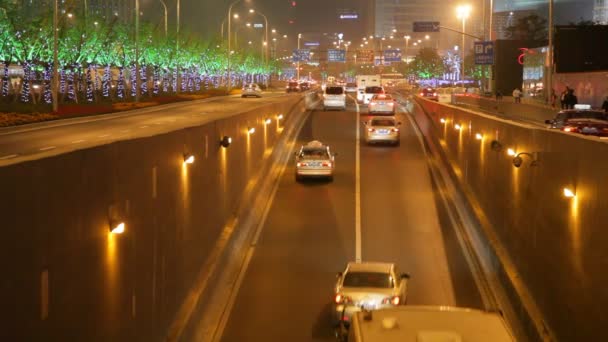 Trafiken i staden shanghai på natten — Stockvideo