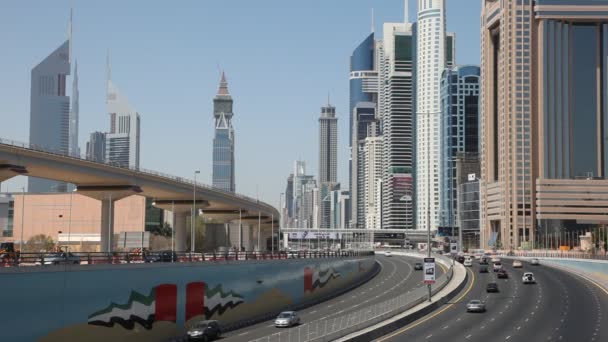 Sheikh zayed road v Dubaji — Stock video