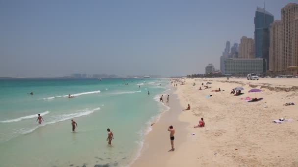 Spiaggia al Jumeirah Beach Residence a Dubai — Video Stock