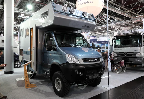 DUSSELDORF - SEPTEMBER 4: Bimobil offroad camper at the Caravan Salon Exhibition 2013 on September 04, 2013 in Dusseldorf, Germany. — Stock Photo, Image