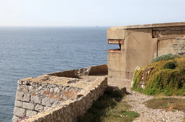 Antigo bunker na costa em Gibraltar — Fotografia de Stock