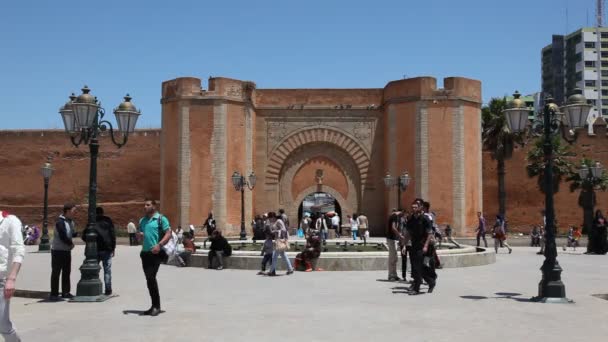 Porten till medina i rabat, Marocko — Stockvideo