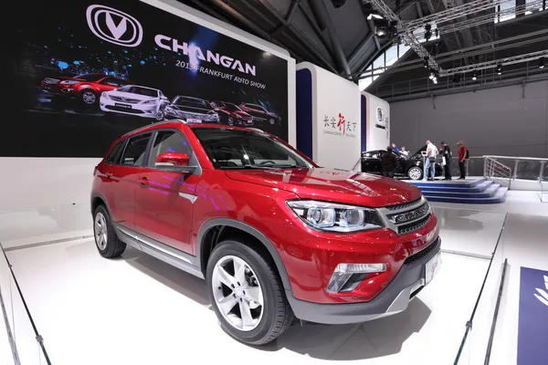 International Motor Show in Frankfurt, Germany. Changan CS75 suv at the 65th IAA in Frankfurt, Germany on September 17, 2013 — Stock Photo, Image