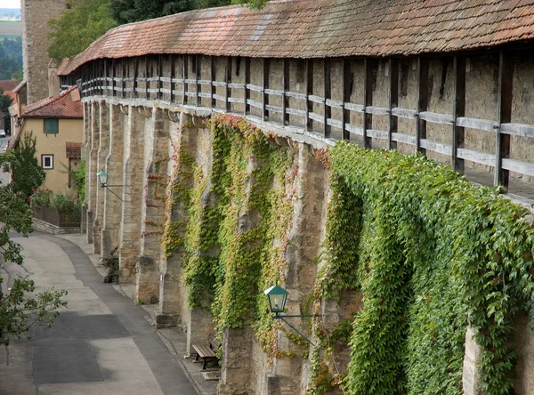 Stadsmuur van rothenburg ob der tauber, middeleeuwse oude stad in Duitsland — Stockfoto