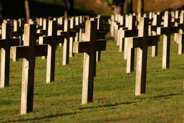 Военное кладбище Монтовиля — стоковое фото