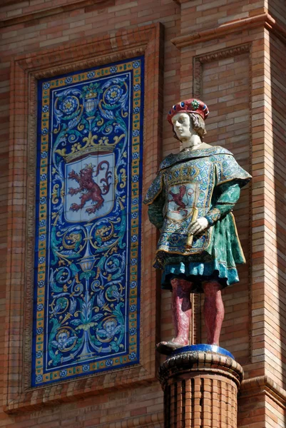 Columbus statue in Seville, Spain — Stock Photo, Image