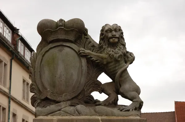 Löwenstatue in hameln, deutschland — Stockfoto