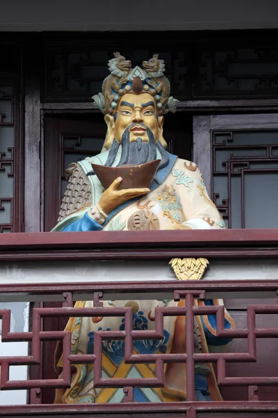 Figura de un guerrero chino en Shanghai, China —  Fotos de Stock