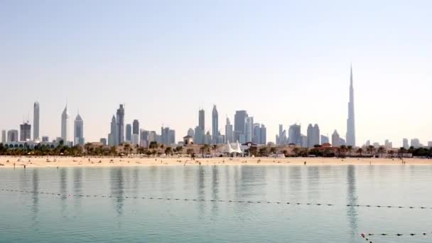 Горизонт Дубая. Об'єднані Арабські Емірати — стокове відео