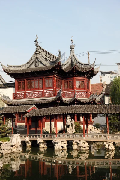 Arquitetura chinesa tradicional em Yuyuan garden, Shanghai China — Fotografia de Stock