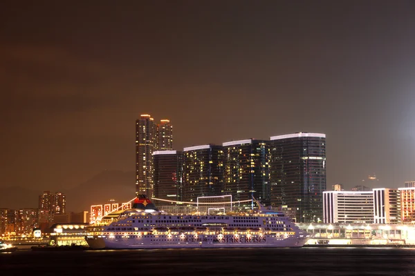 在中国香港海港的超级明星水瓶座游轮从丽星邮轮 — 图库照片