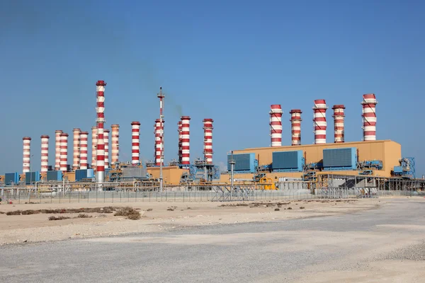 Centrais eléctricas em Qatar, Médio Oriente — Fotografia de Stock