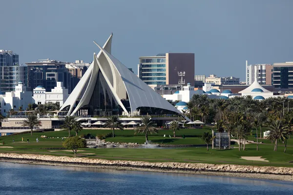 Dubai creek golf course och yacht club. Förenade Arabemiraten — Stockfoto