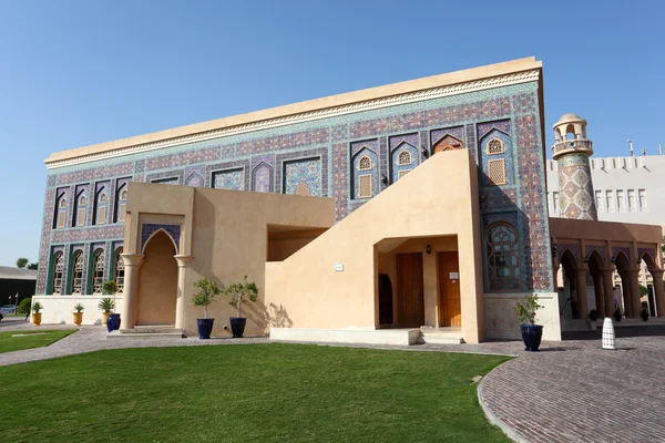 Moschea tradizionale nel villaggio culturale di Katara, Doha, Qatar, Medio Oriente — Foto Stock