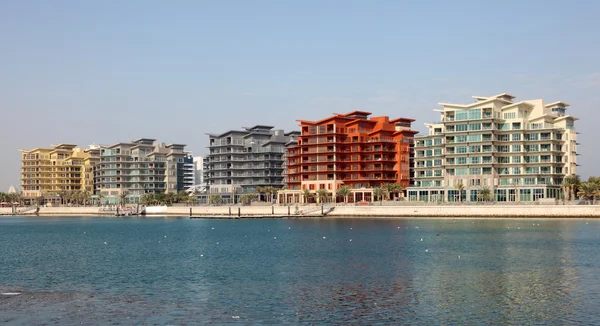 Hedendaagse residentiële gebouwen in het marina in manama, Bahrein (Bahrain), Midden-Oosten — Stockfoto