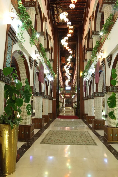 Традиционный внутренний двор в Сук Вакифе. Озил, Катар, Ближний Восток — стоковое фото