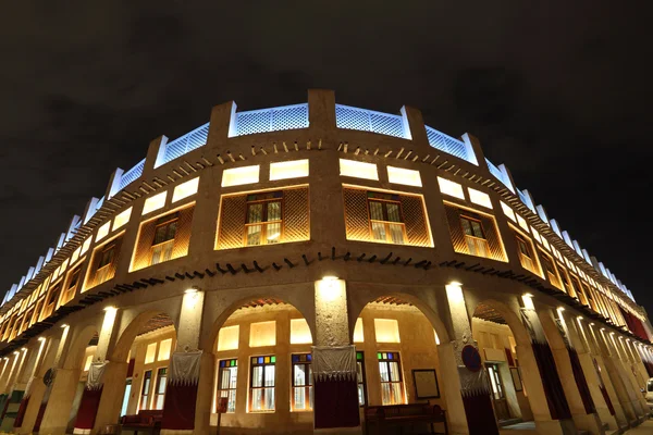 Souq waqif upplyst på natten. Doha, qatar, Mellanöstern — Stockfoto