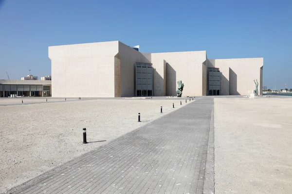 Teatro Nacional do Bahrein em Manama. Reino do Barém, Médio Oriente — Fotografia de Stock
