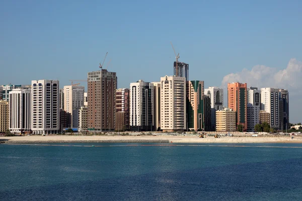 Abu Dabi şehir manzarası. Birleşik Arap Emirlikleri — Stok fotoğraf