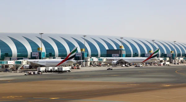 Aeroporto Internacional do Dubai. Emirados Árabes Unidos — Fotografia de Stock