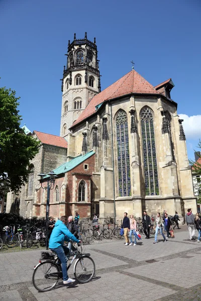 St ludgeri kyrka i munster, norr rhine-westphalia, Tyskland — Stockfoto