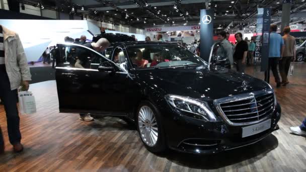 Benz της Mercedes S-Class — Αρχείο Βίντεο