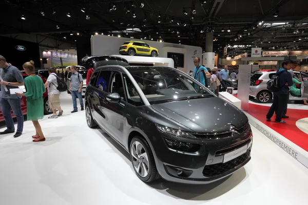 LEIPZIG, GERMANY - JUNE 1: New Citroen Grand C4 Picasso at the AMI - Auto Mobile International Trade Fair on June 1st, 2014 in Leipzig, Saxony, Germany — Stock Photo, Image