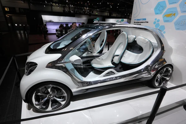 Futuristisches smart fourjoy concept car auf der ami - auto mobile am 01.06.2014 in leipzig, sachsen — Stockfoto