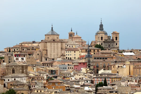 Vista del casco antiguo de Toledo, Castilla-La Mancha, España — Foto de Stock