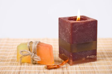 sabun ve mum bambu zemin.